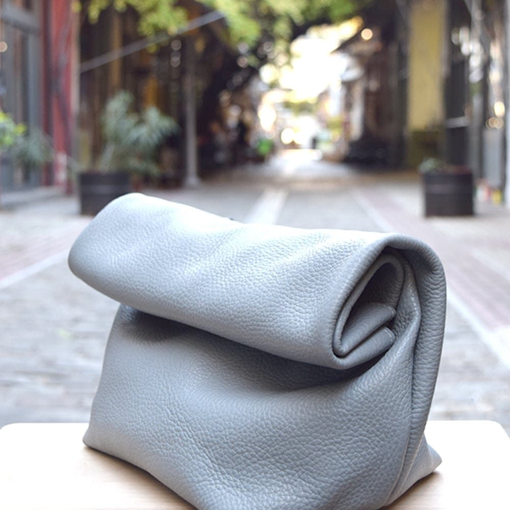Τσάντα δερμάτινη clutch Γκρι 74385 Τσάντα δερμάτινη clutch Γκρι 74385