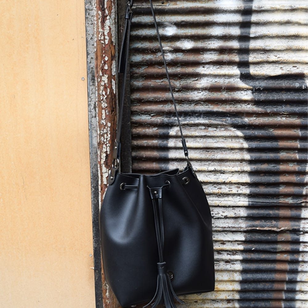 Τσάντα χιαστί πουγκί Μαύρο Τσάντα χιαστί πουγκί Μαύρο