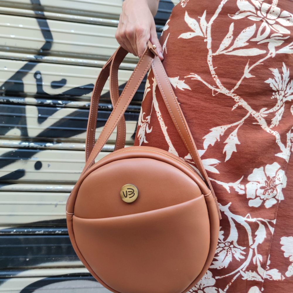 Τσάντα χιαστί στρόγγυλη – Ταμπά β Τσάντα χιαστί στρόγγυλη - Ταμπά β