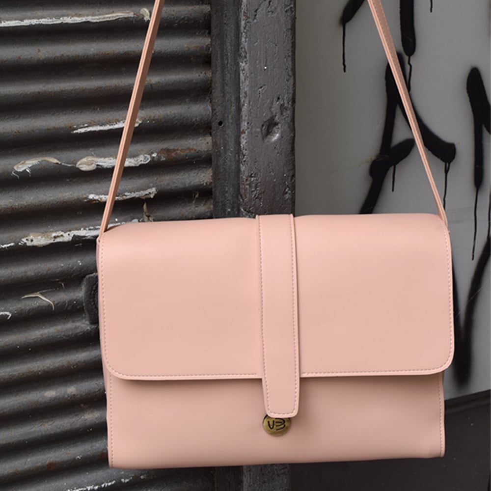 Τσάντα χιαστί ώμου μεγάλη – Ροζ